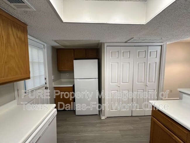 Photo - 4004 W Pioneer Dr