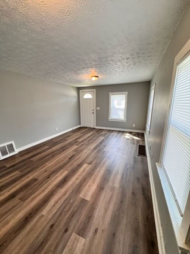 Photo - New Listing!!!