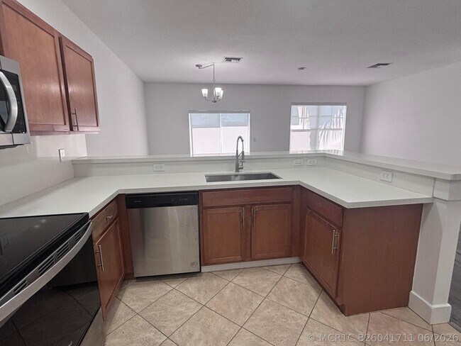 Photo - 3904 Sabal Way