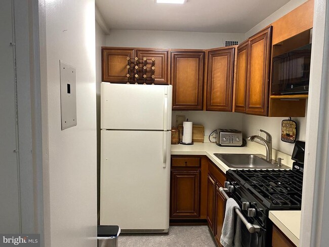 Photo - 1200 N Nash St Unit 259