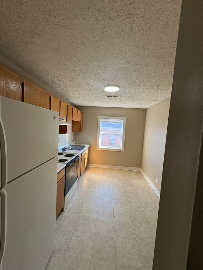 Photo - 107 E Hickman St Unit 107 E. Hickman St A