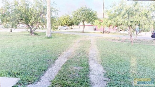 Photo - 427 David Cuervo St