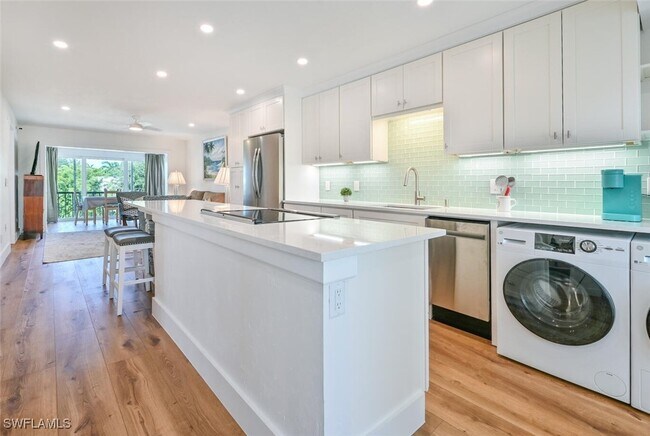 Photo - 250 7th Ave S Unidad 301