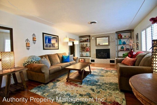 Photo - 4 br, 2 bath House - 1573 Mistletoe Ln.