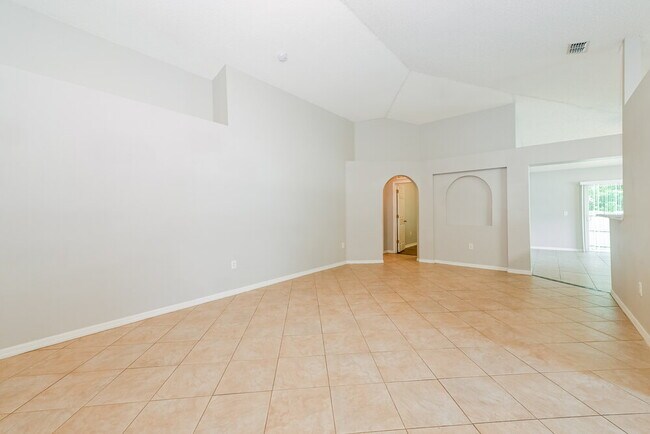 Photo - 3763 Iceni Court