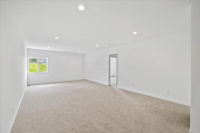Photo - Spacious Home in Westhill Community - Rent...