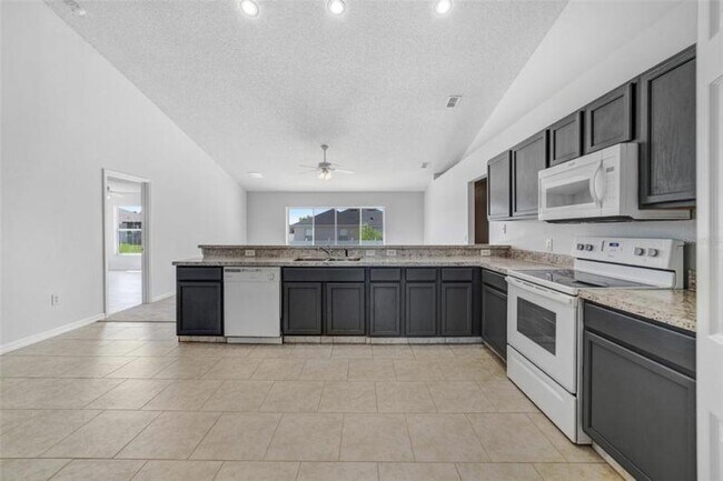 Photo - 439 Peace Ct