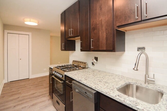 Photo - 448 W Barry Ave Unit 134