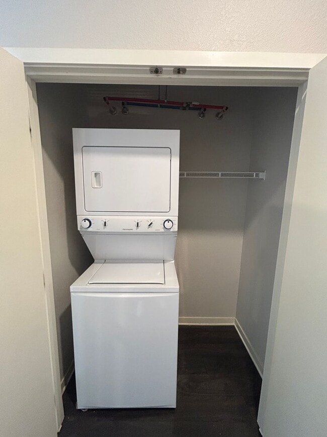 Photo - The Curtis Apartments