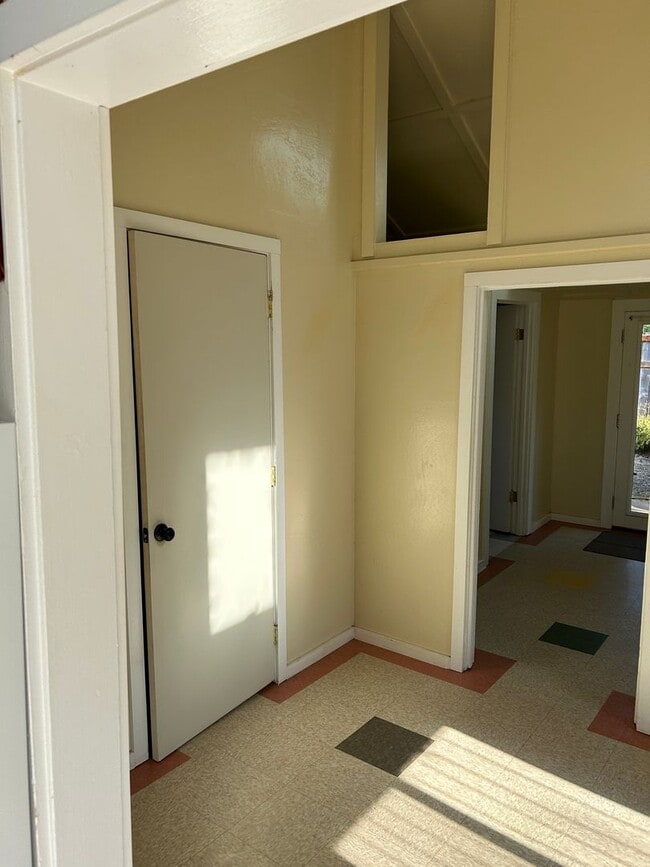 Photo - Sutter Ave Unit 2125