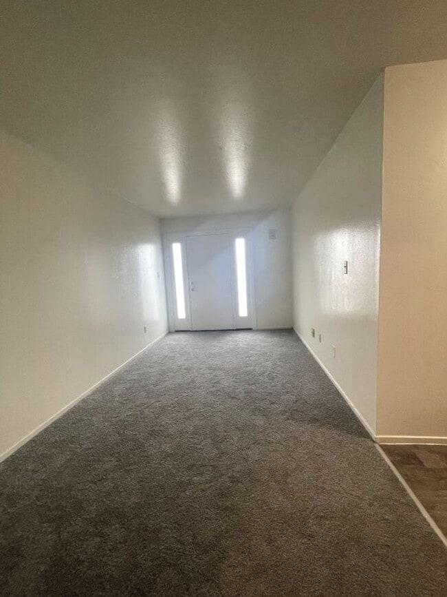 Photo - Alameda, Newly remodeled one bedroom unit. Unit Q