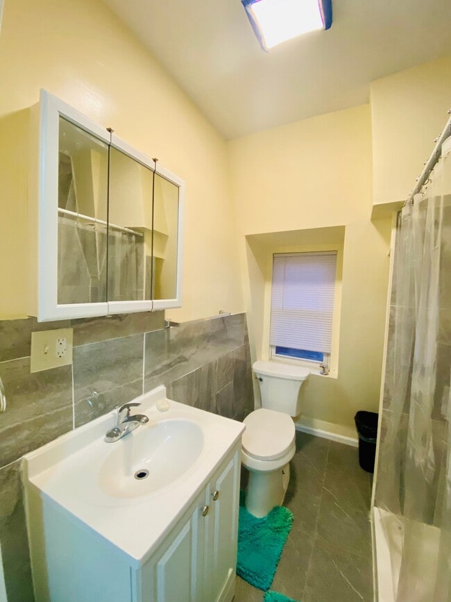 Photo - 20 Vineyard Ave