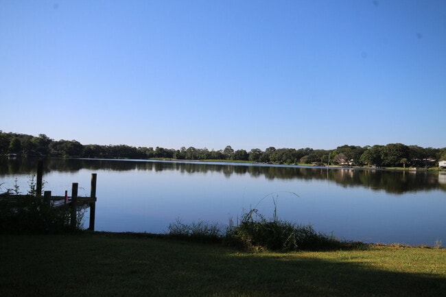 Waterfront Living Nearby – 2/2 Townhouse w... - Waterfront Living Nearby – 2/2 Townhouse w... Unit B