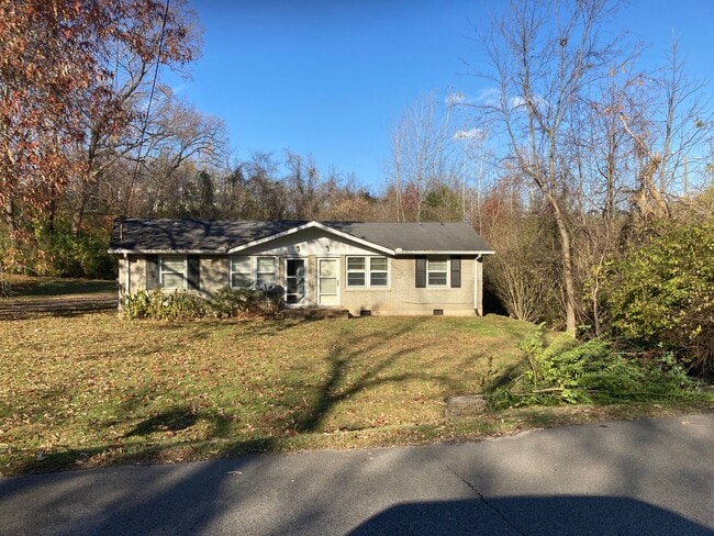 Building Photo - Donelson Duplex Near Airport