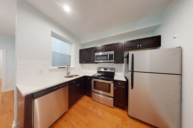 Building Photo - 1517 W Seybert St Unit 1