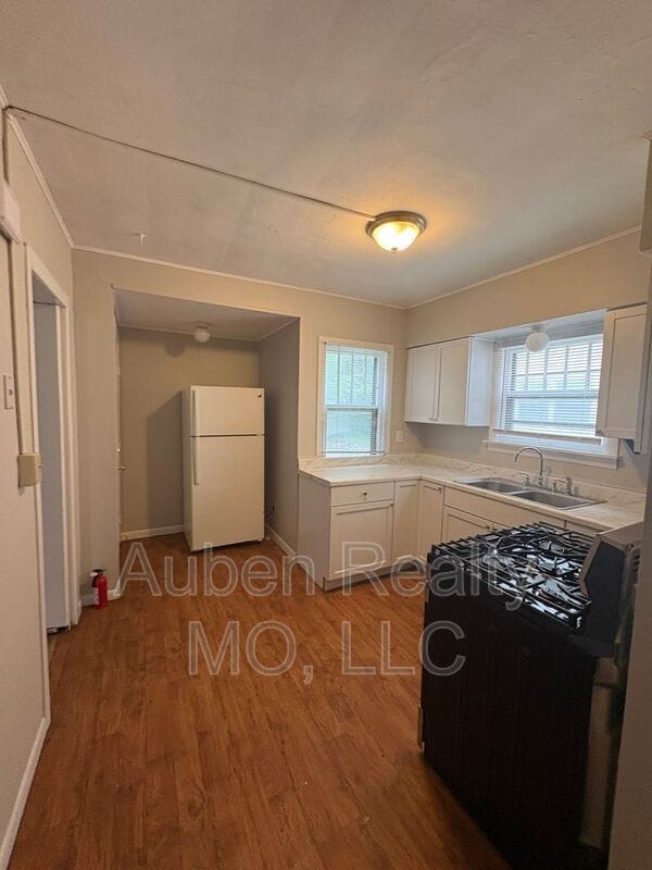 Photo - 5428 Harrison St