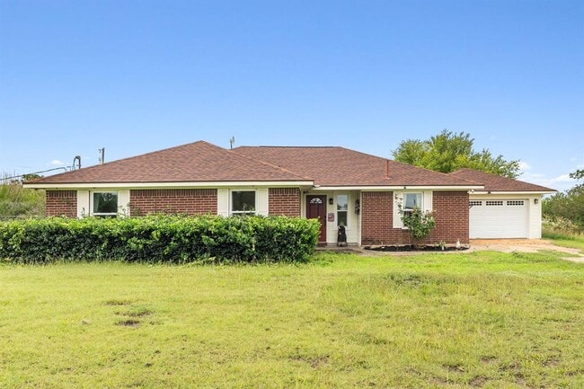 Building Photo - 2050 Co Rd 129