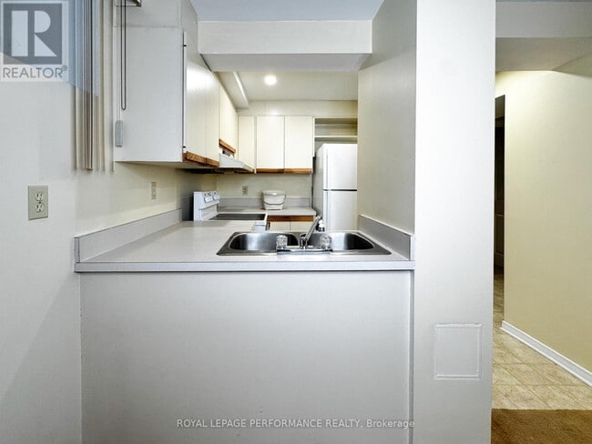 Photo - 144 Keefer St Unité 3