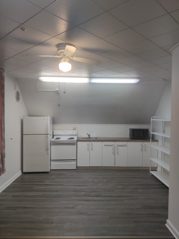 Building Photo - 4409 5th Ave NE