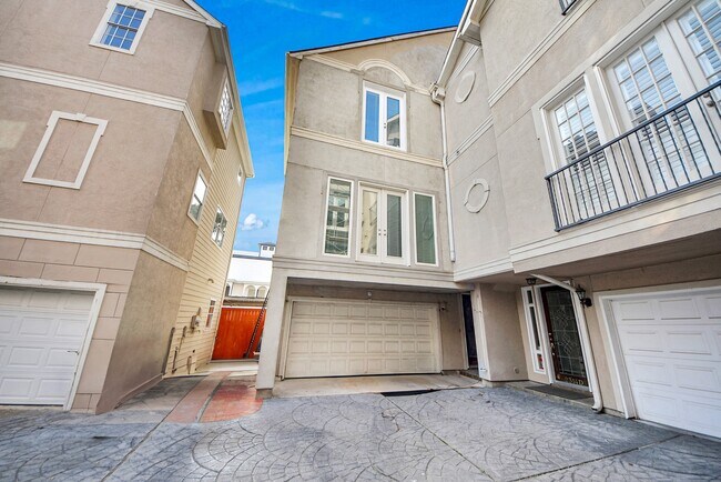 Photo - 2314 Dorrington St Unidad C