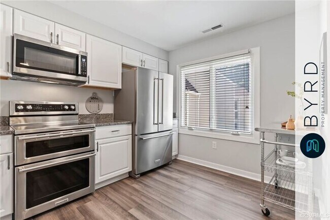 Photo - 206 Water Pointe Ct