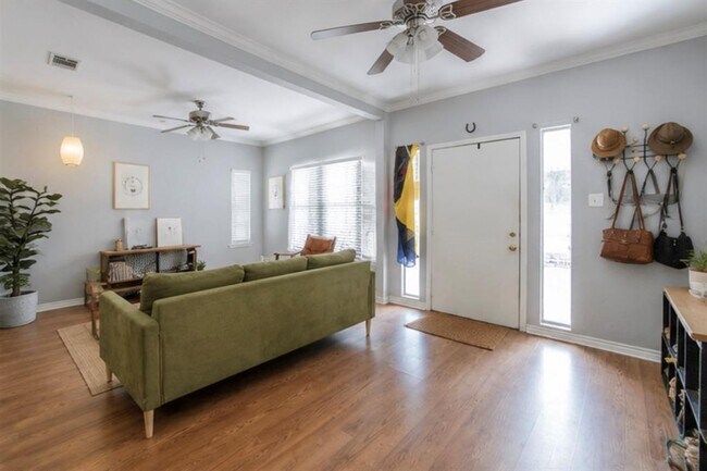 Photo - 1220 Taylor St