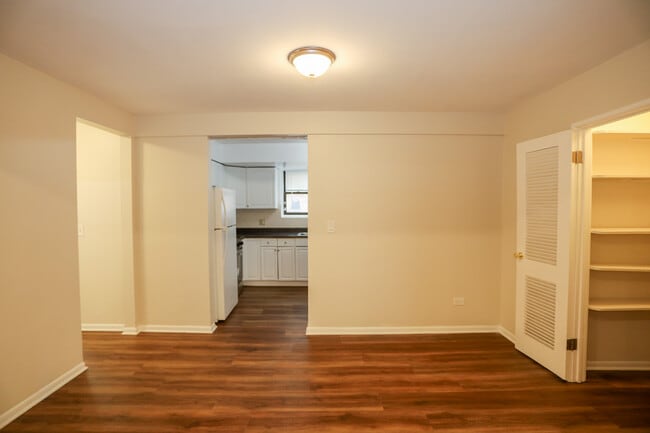 Photo - 9016 Lamon Ave Unidad 2