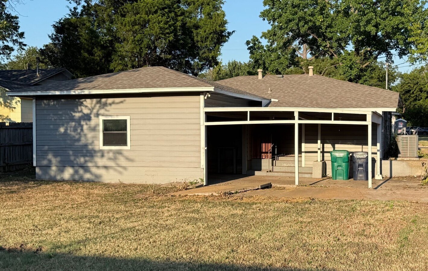 3 bed/1 bath, with carport - Interior upda... - 3 bed/1 bath, with carport - Interior upda... Casa