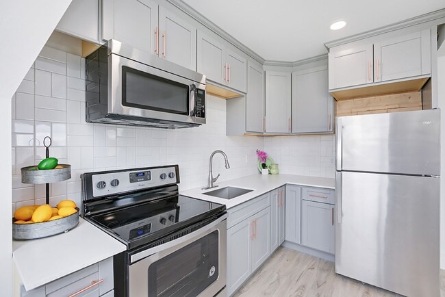 Maple Apartments: Leasing Specials! Newly ... - Maple Apartments: Leasing Specials! Newly ...