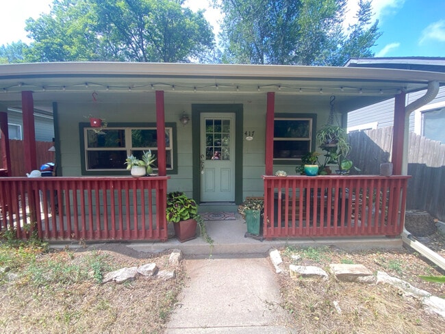 Building Photo - 417 N Loomis Ave Rental