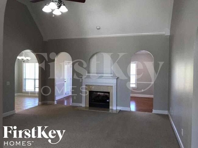 Photo - 388 Waterford Cove Trail