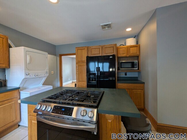 Photo - 80 North St Unit 2