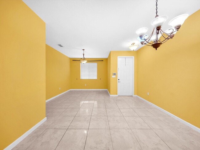 Photo - 21223 NW 14th Pl Unit 324