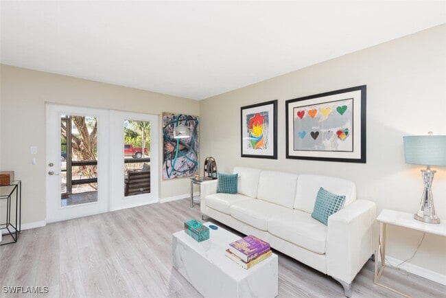 Photo - 1021 3rd St S Unit 102