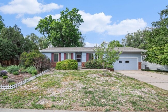 Building Photo - 906 Mansfield Dr