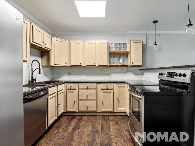 Photo - 2908 Country Pl Cir