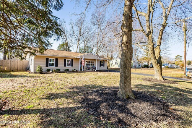 Photo - 209 Sinclair Ave