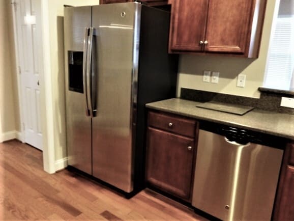 Photo - 126 Diploma Dr