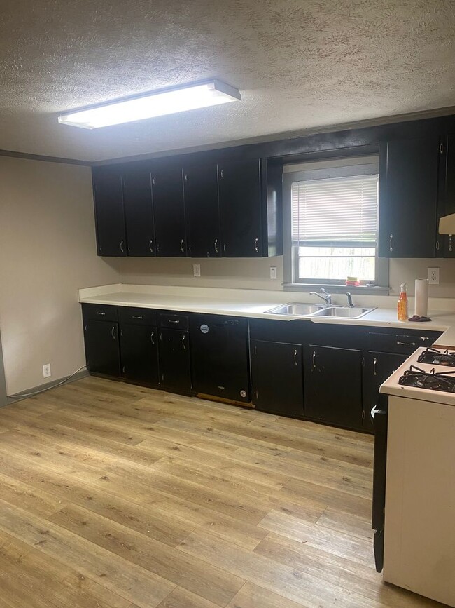 Photo - Overstreet Drive