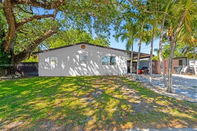 Building Photo - 4111 SW 33rd St