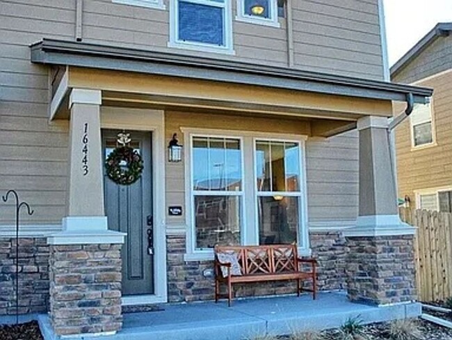 Photo - Outstanding Townhome W/ Large 3 Bed- 2.5 B...