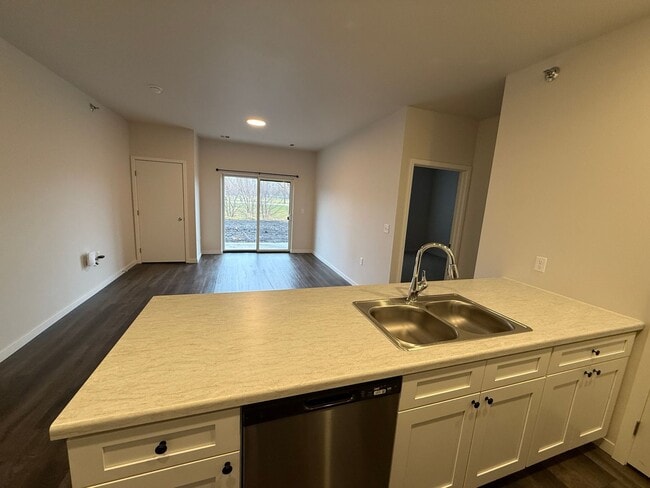 Photo - Northern Point Apartments Unit 1104-107