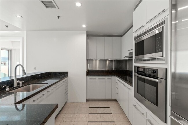 Photo - On the Strip, Luxury 2 Bedroom Condo with 4 Pools and Incredible Amenities