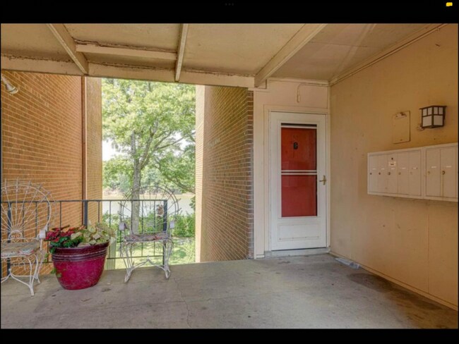 Photo - 515 Basswood Ave Unit D45