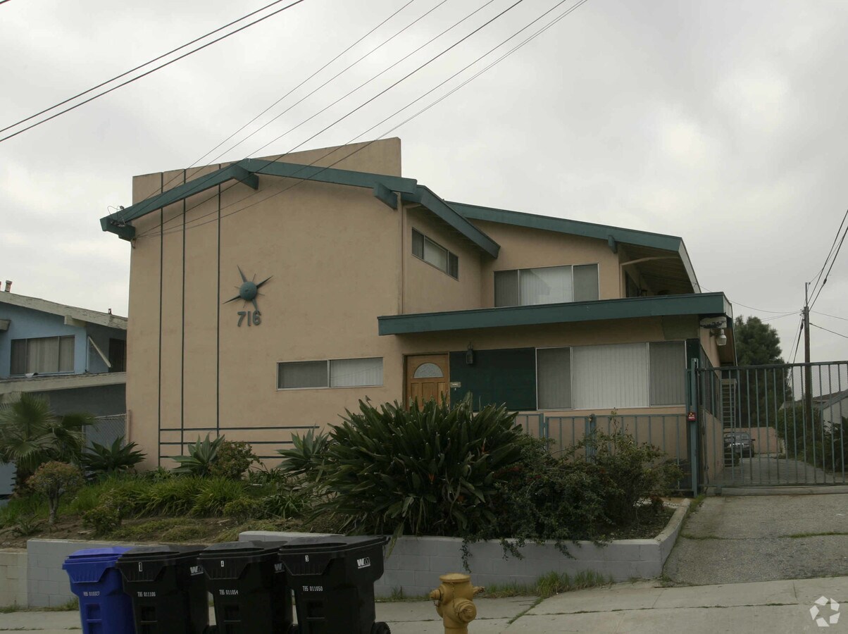 Photo - 815-819 Glenway Dr