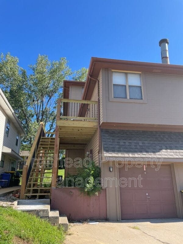 Building Photo - 8704 NW 82 Terrace Unit D