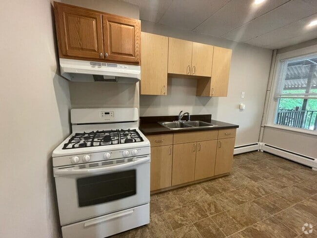 Building Photo - 1287 Massachusetts Ave Unit 1 Rental