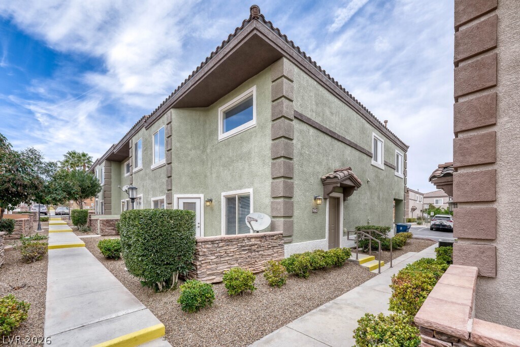 Photo - 10443 Alpine Edge Ave