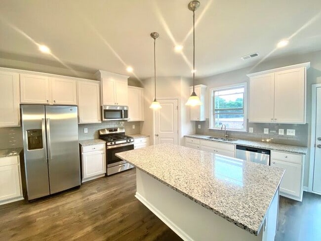 Photo - 230 Mahone Dr