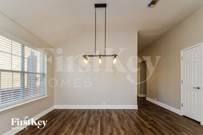 Photo - 8828 Yosemite Trail